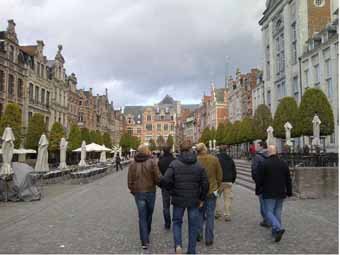 Oude Markt Leuven met de langste toog