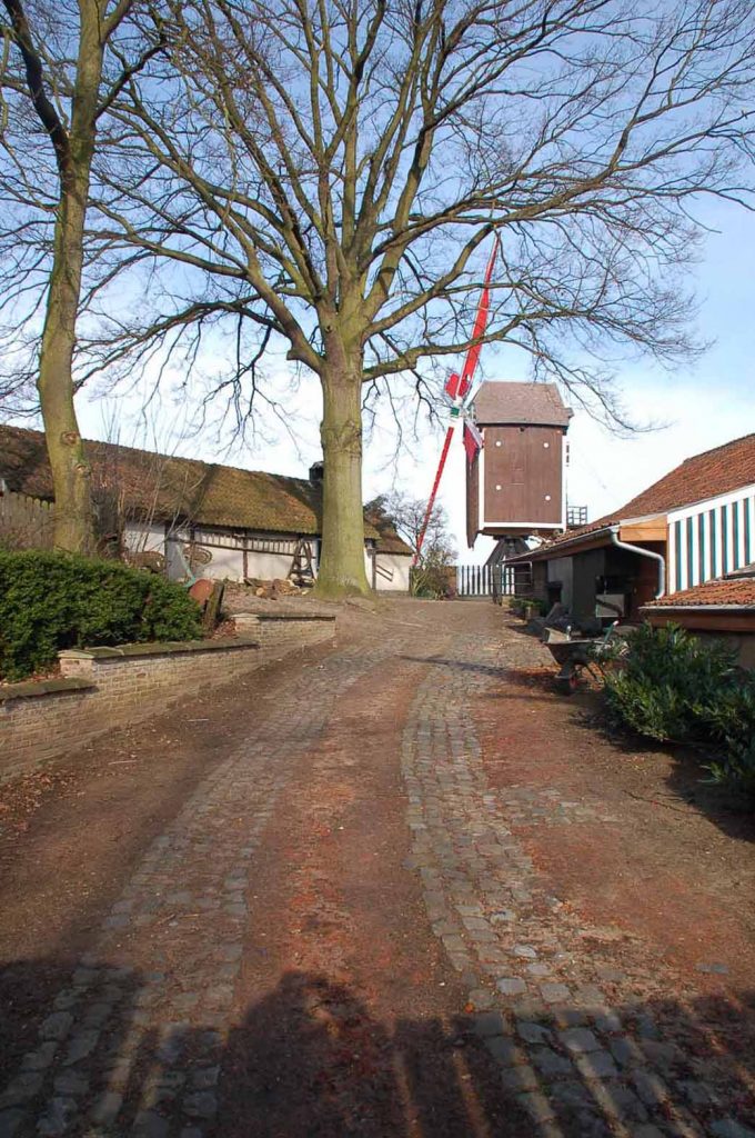 Moedermeule, maalvaardig terras, restuarant, haring.